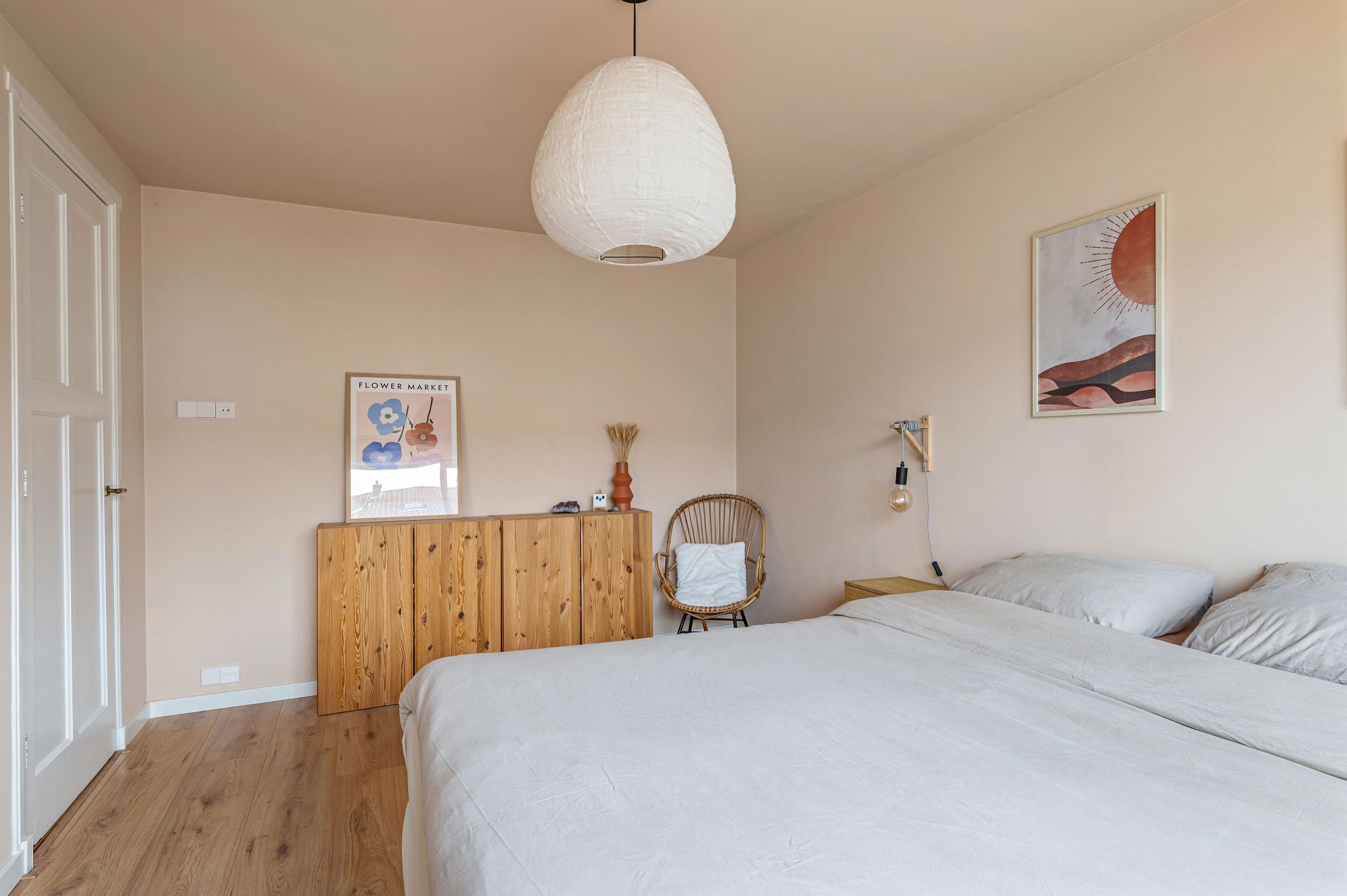 Renovated 1930s Family Home with 5 Bedrooms in Haarlem Bomenbuurt — 23