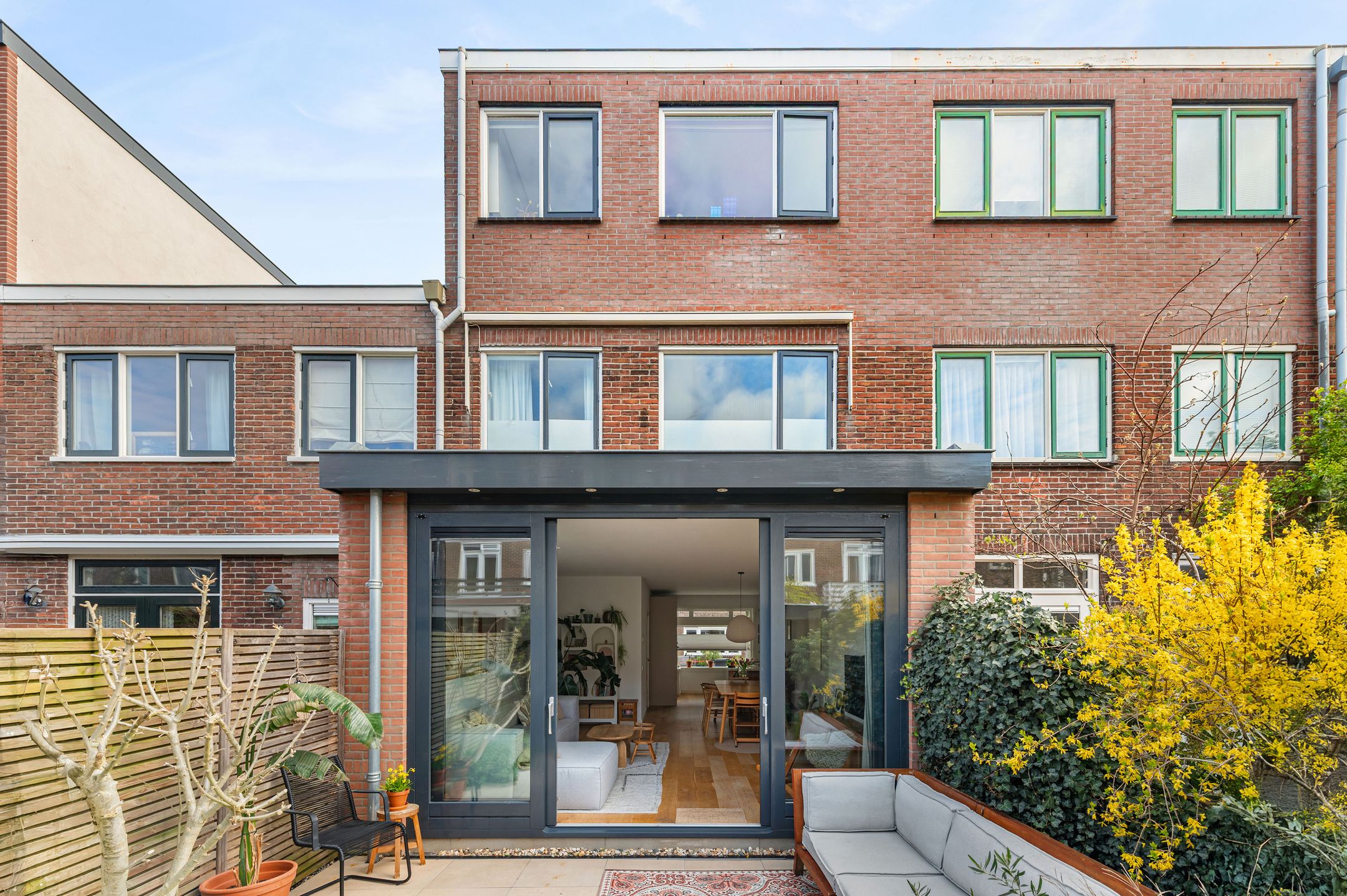 Renovated 1930s Family Home with 5 Bedrooms in Haarlem Bomenbuurt — 17