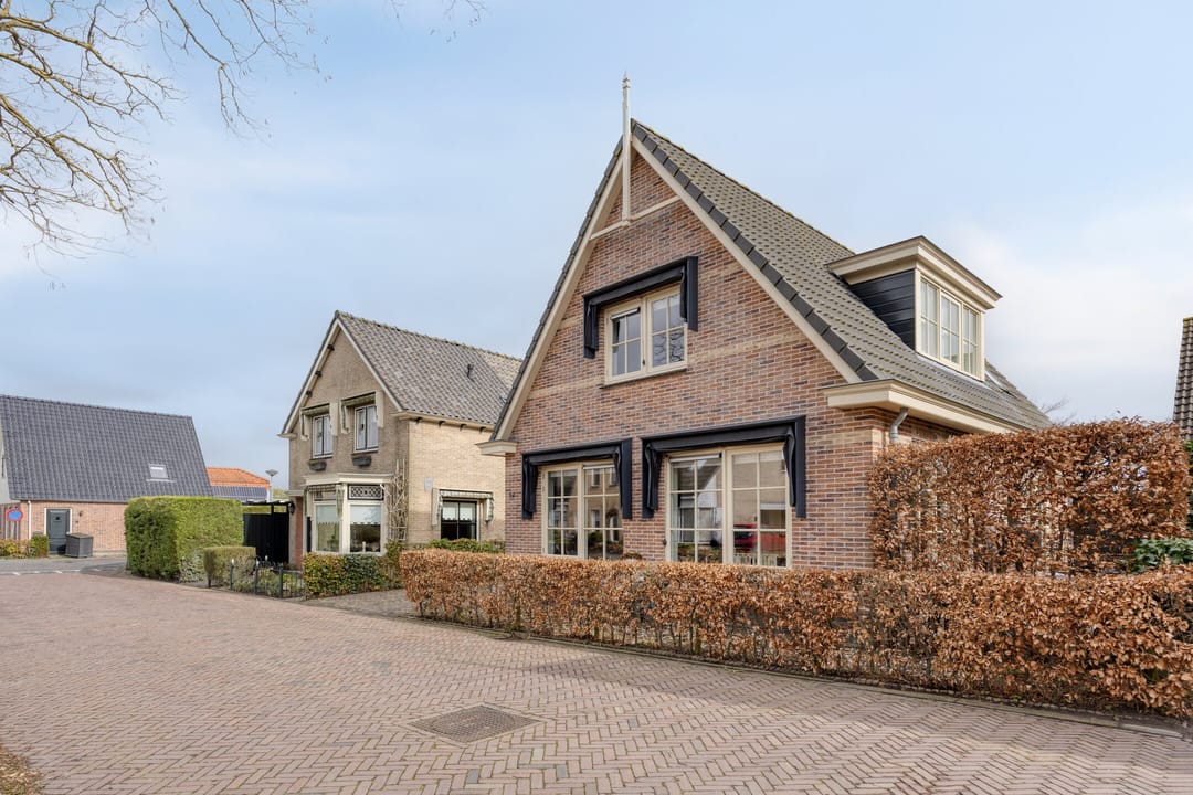 Luxury Finished Detached Home in Lutjebroek — 36