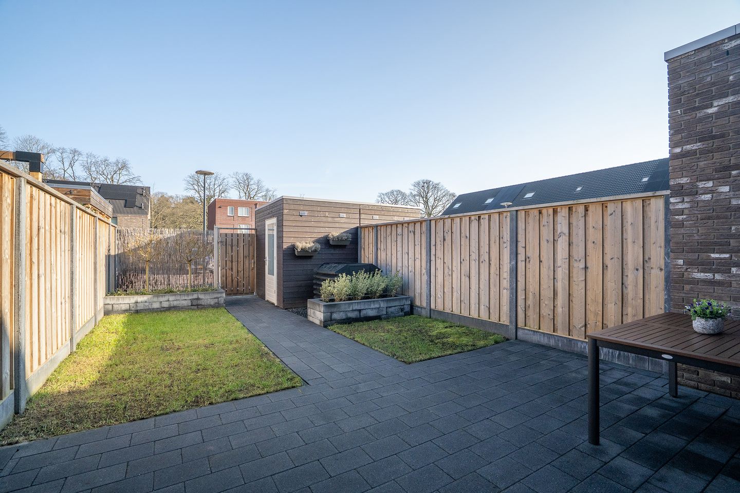 Modern Energy-Efficient Terraced Home with Three Bedrooms in Hengelose Es Noord — 25