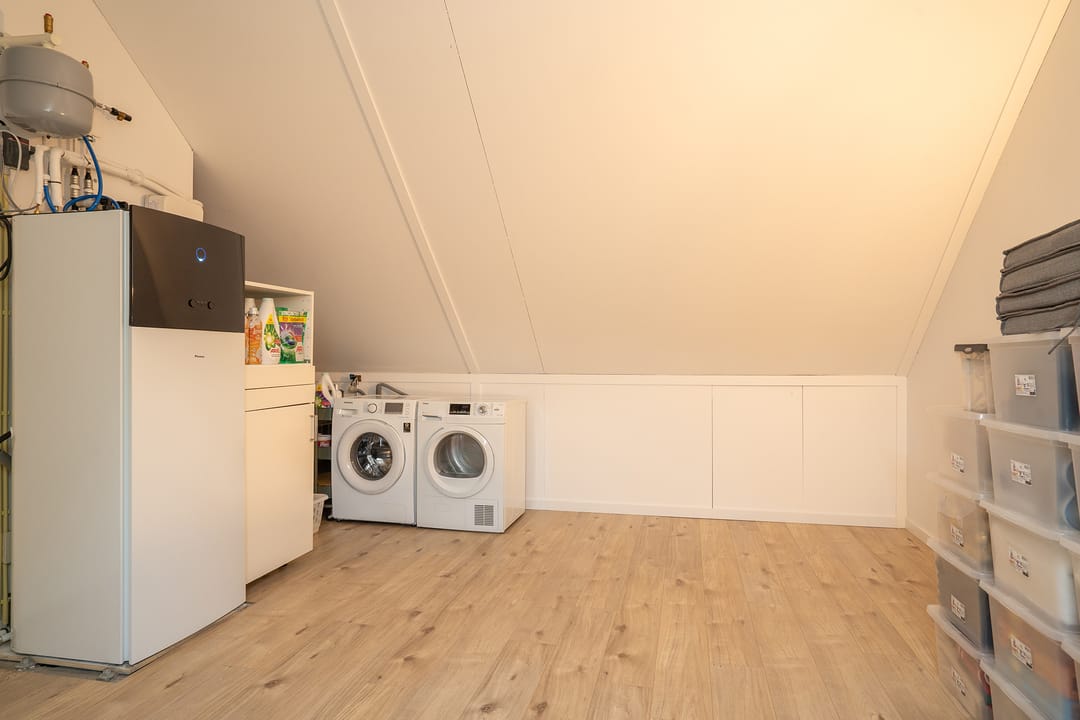 Modern Energy-Efficient Terraced Home with Three Bedrooms in Hengelose Es Noord — 23