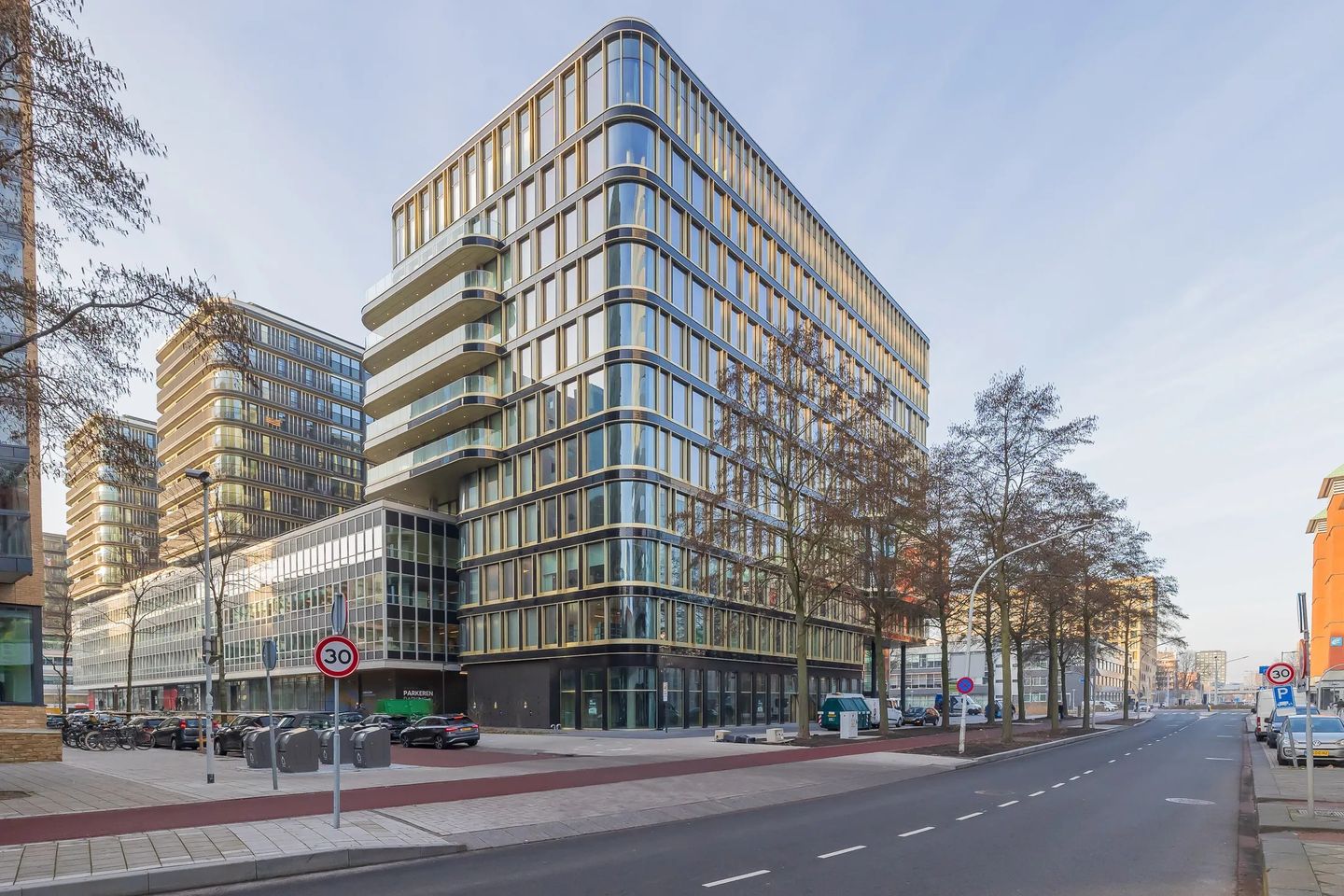 Bekijk foto 2 van Koningin Wilhelminaplein 2-A