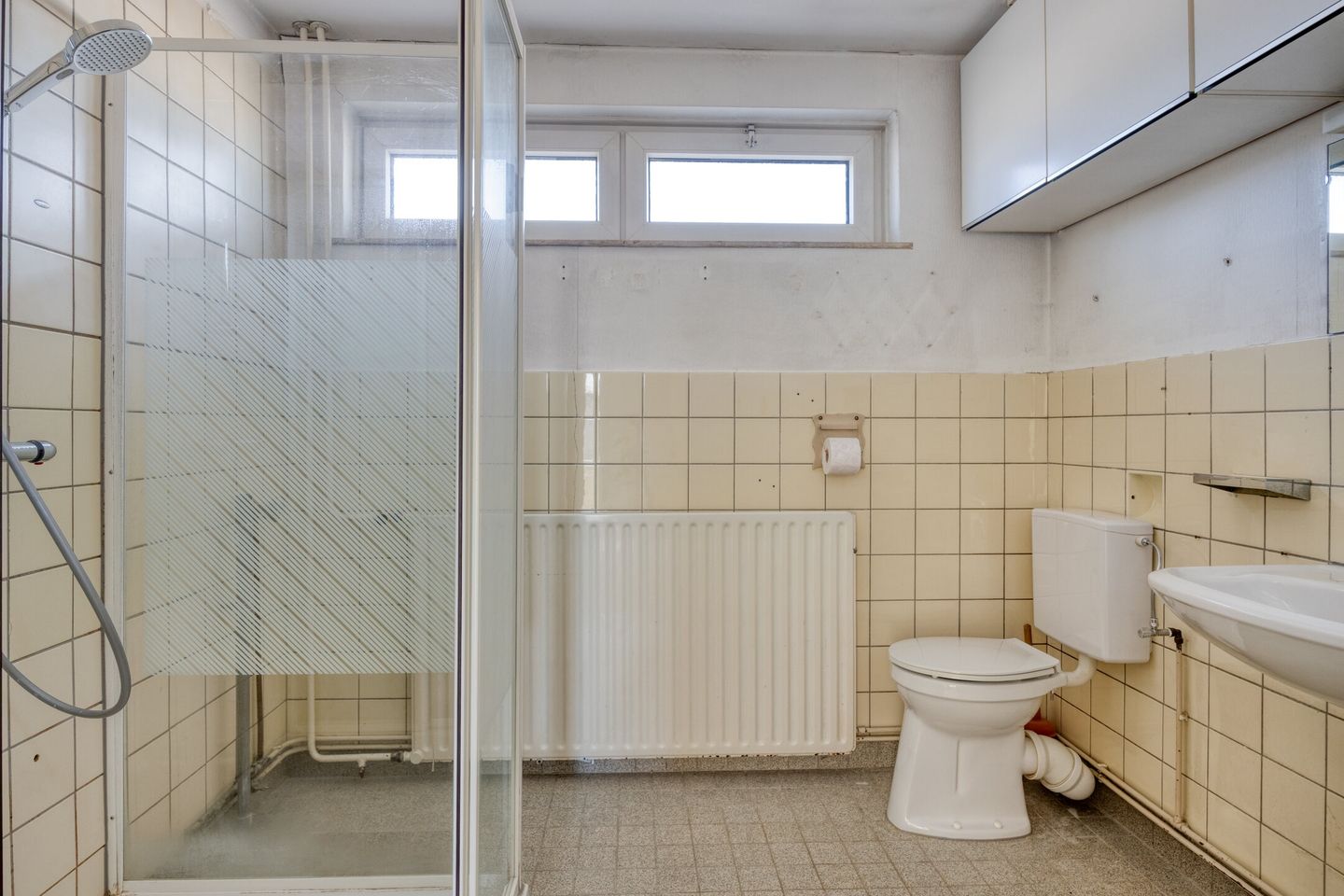 Semi-detached house with garage and garden in desirable Beek location — 20