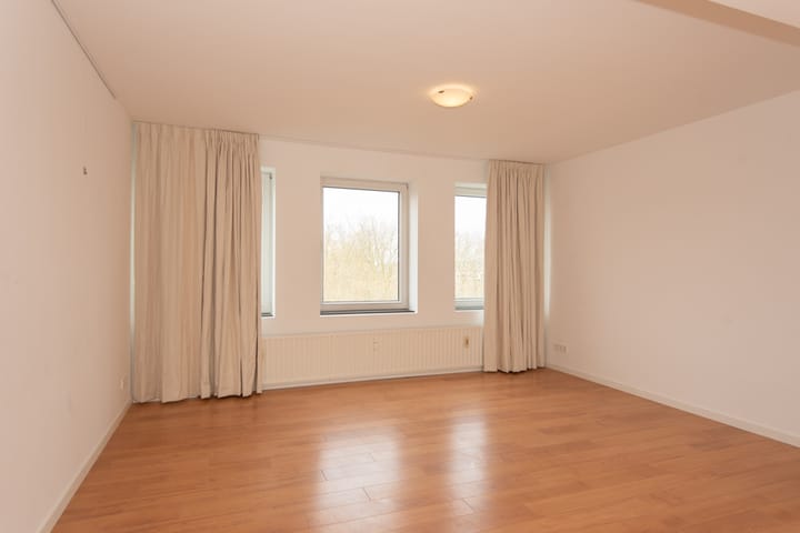 Photo 4 of Van Nijenrodeweg 495