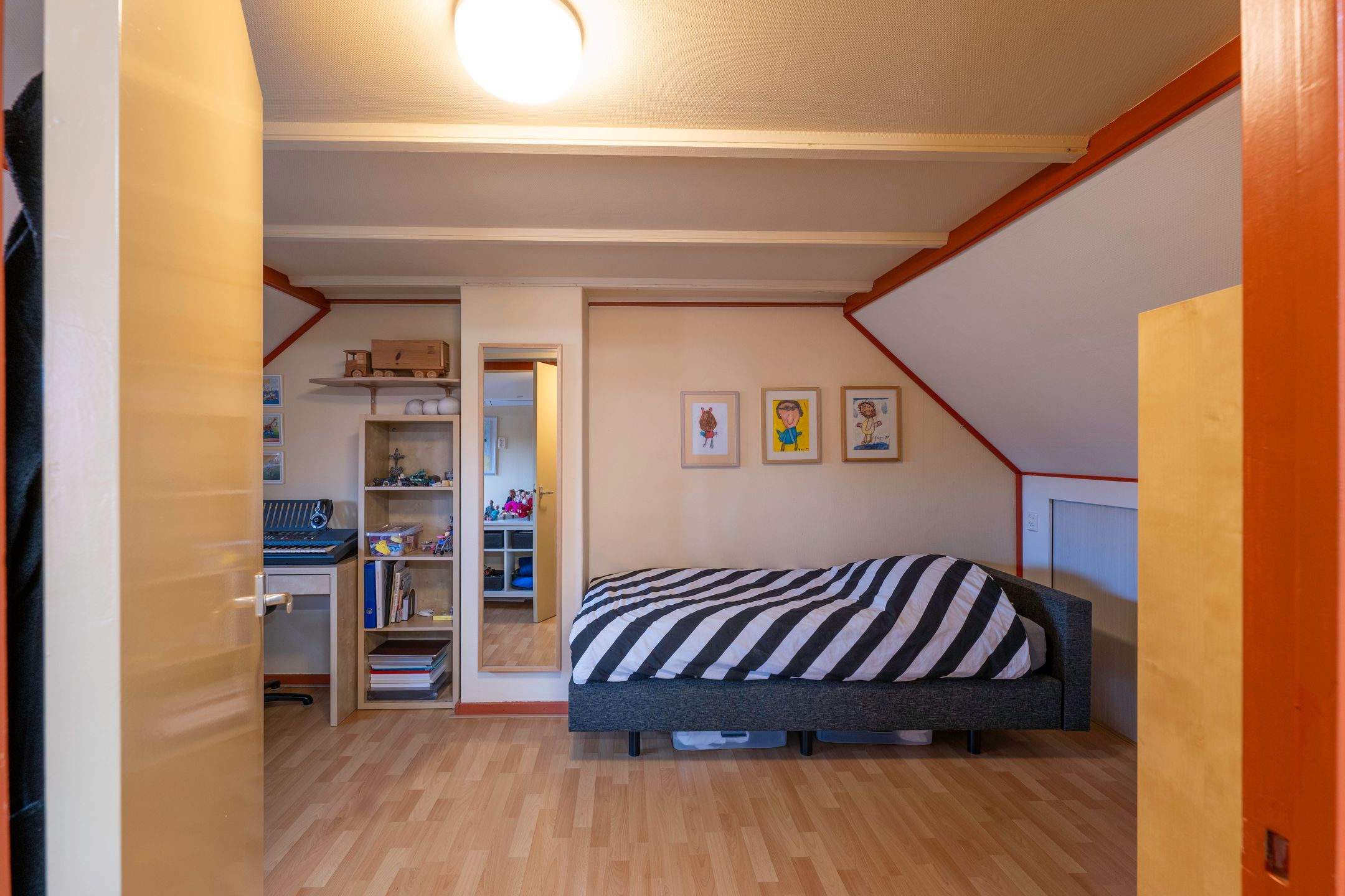 Photo 21 of Hazenstraat 70