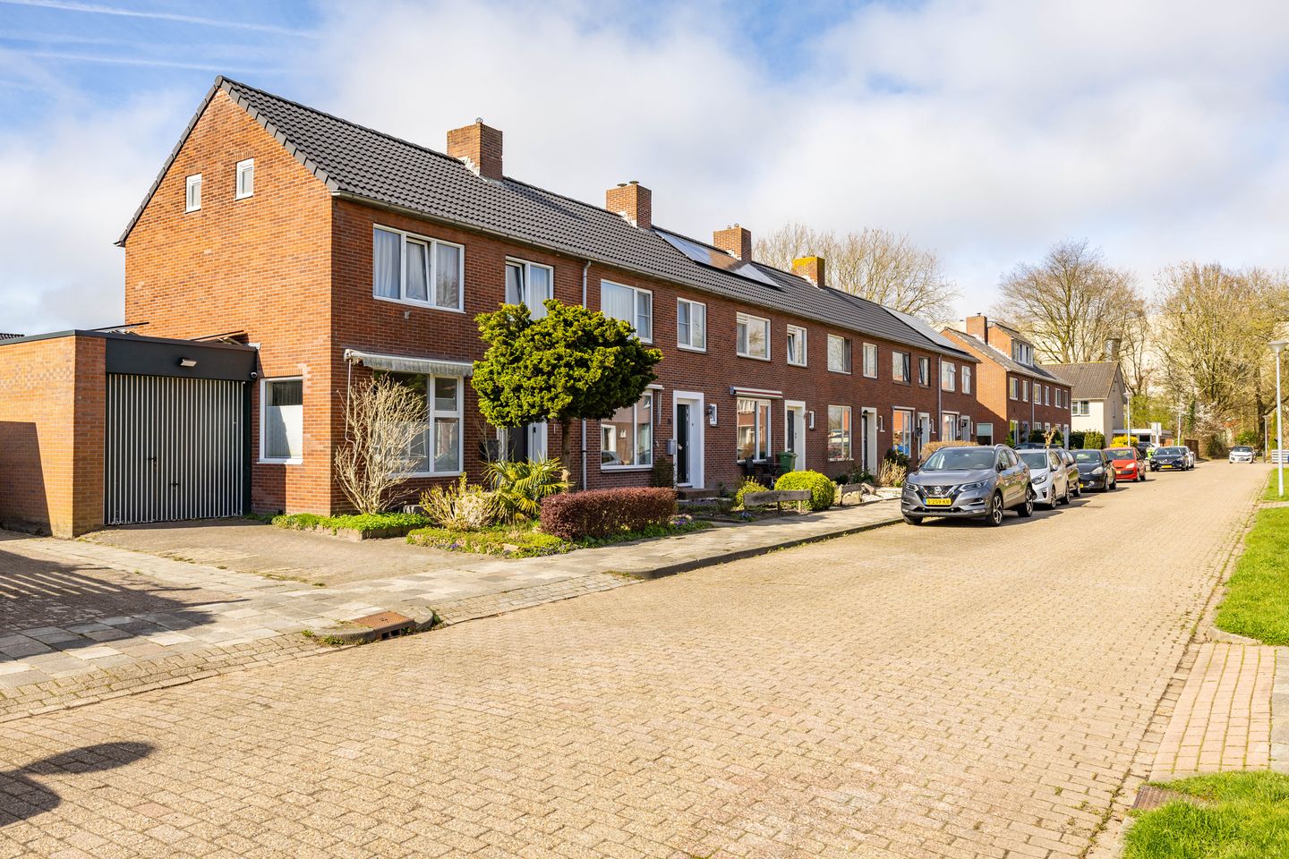 Photo 40 of Irenestraat 13