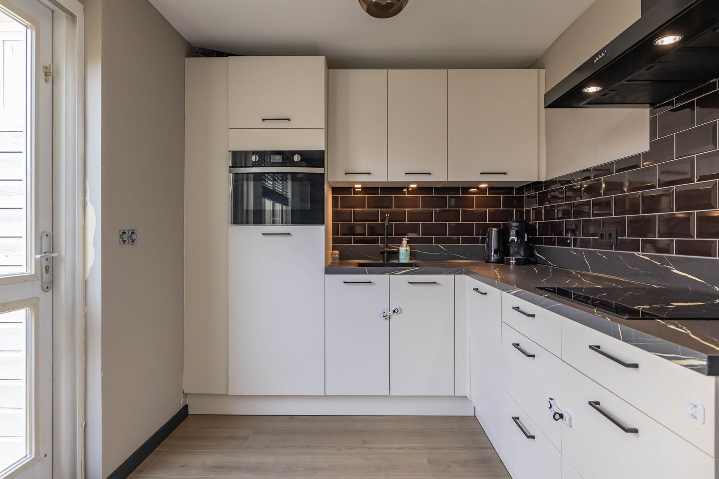 Photo 5 of Irenestraat 13