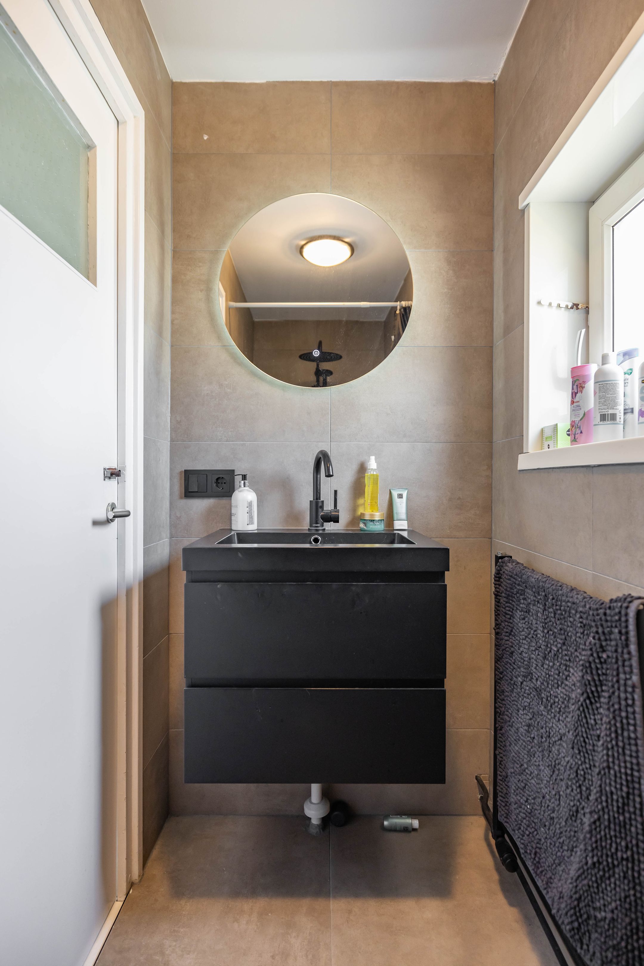 Photo 18 of Irenestraat 13