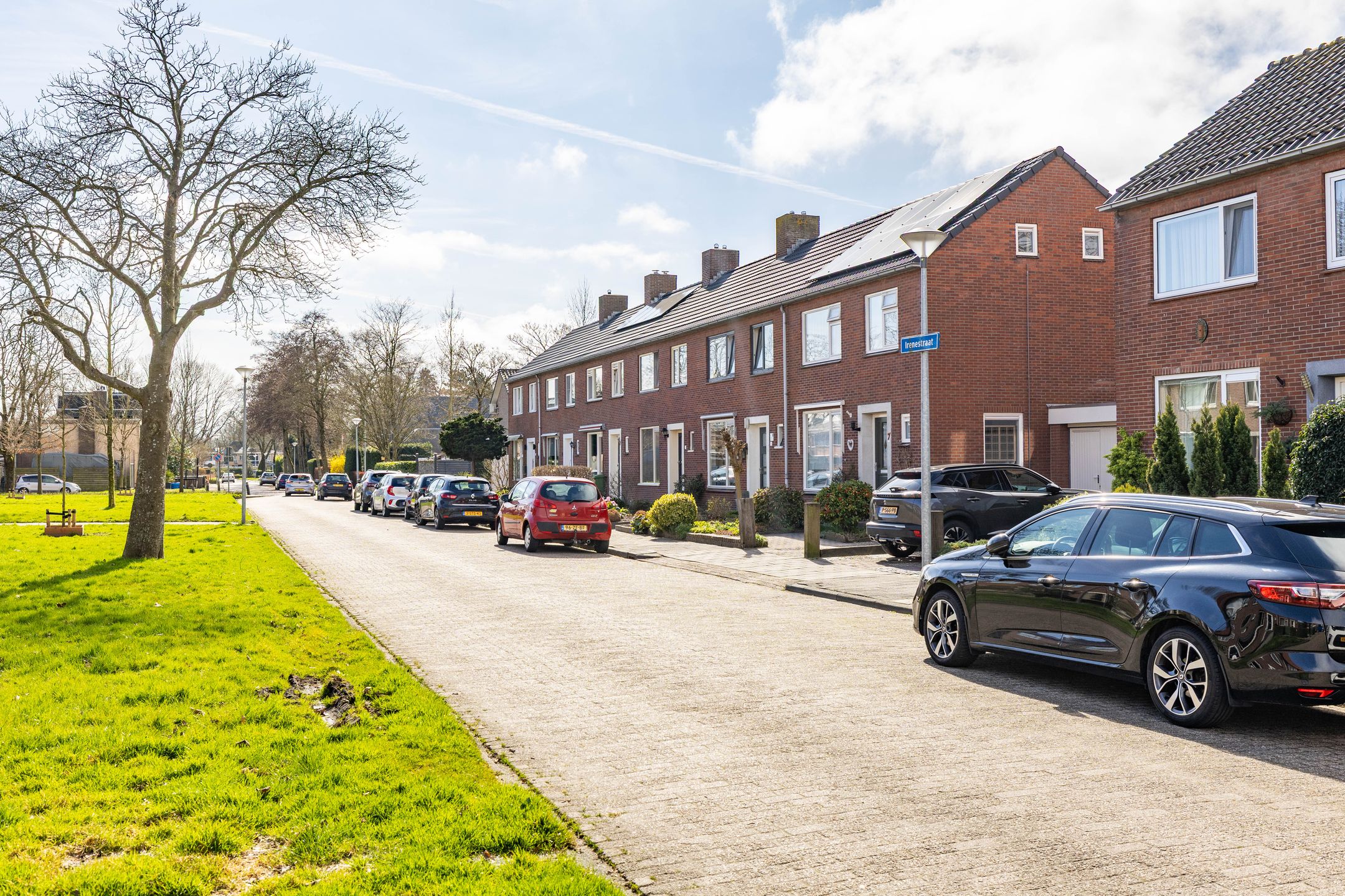 Photo 39 of Irenestraat 13