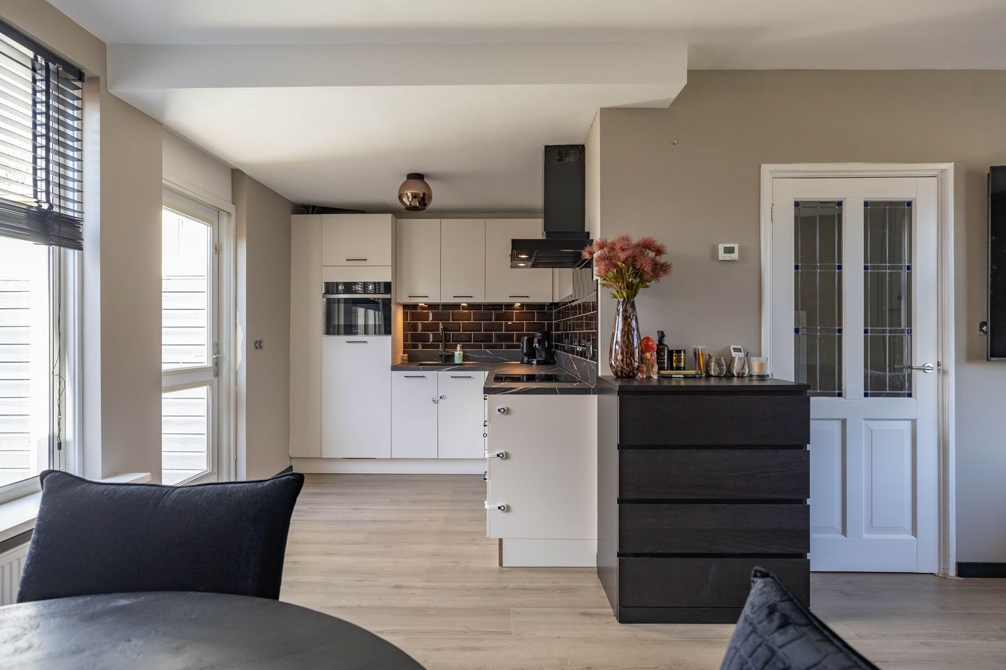 Photo 4 of Irenestraat 13