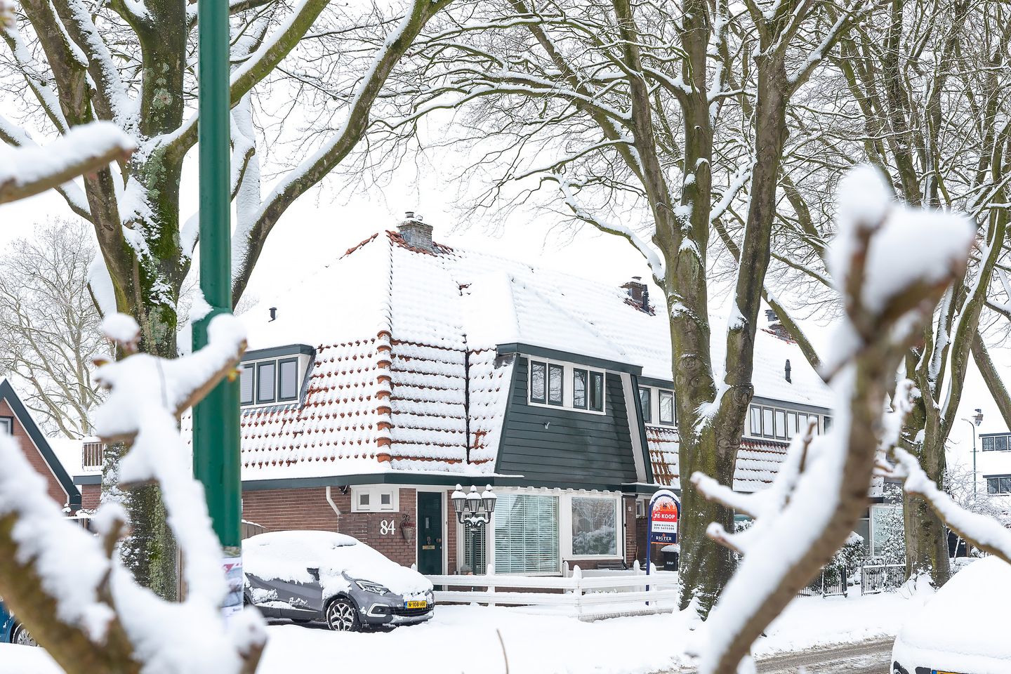 Charming 1930s Corner House with Outbuilding and Sunny Garden in Baarn — 29