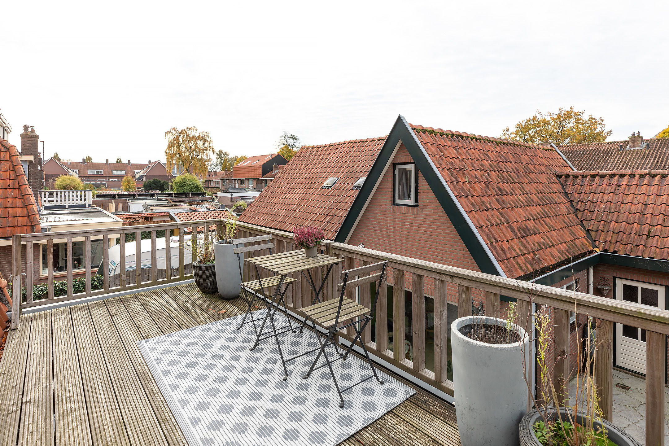 Charming 1930s Corner House with Outbuilding and Sunny Garden in Baarn — 15