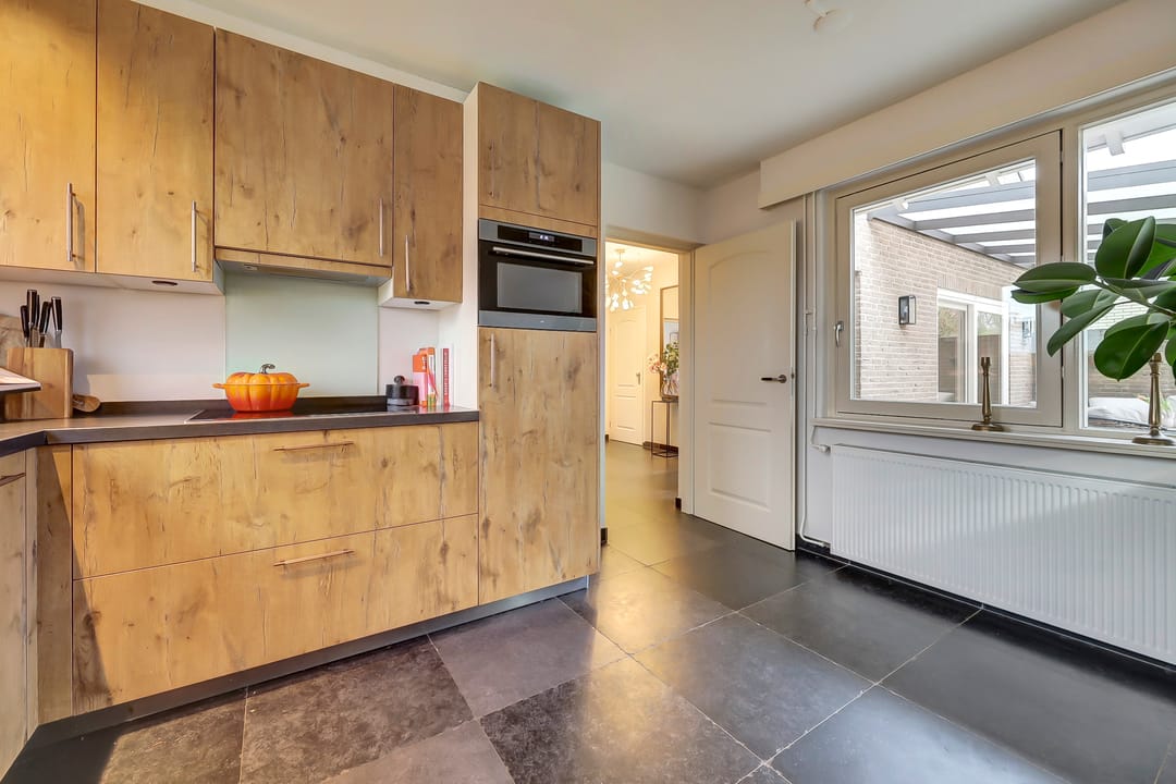 Photo 16 of Prins Bernhardlaan 8