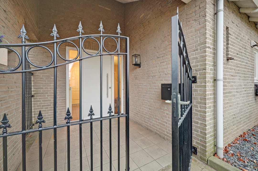 Photo 58 of Prins Bernhardlaan 8