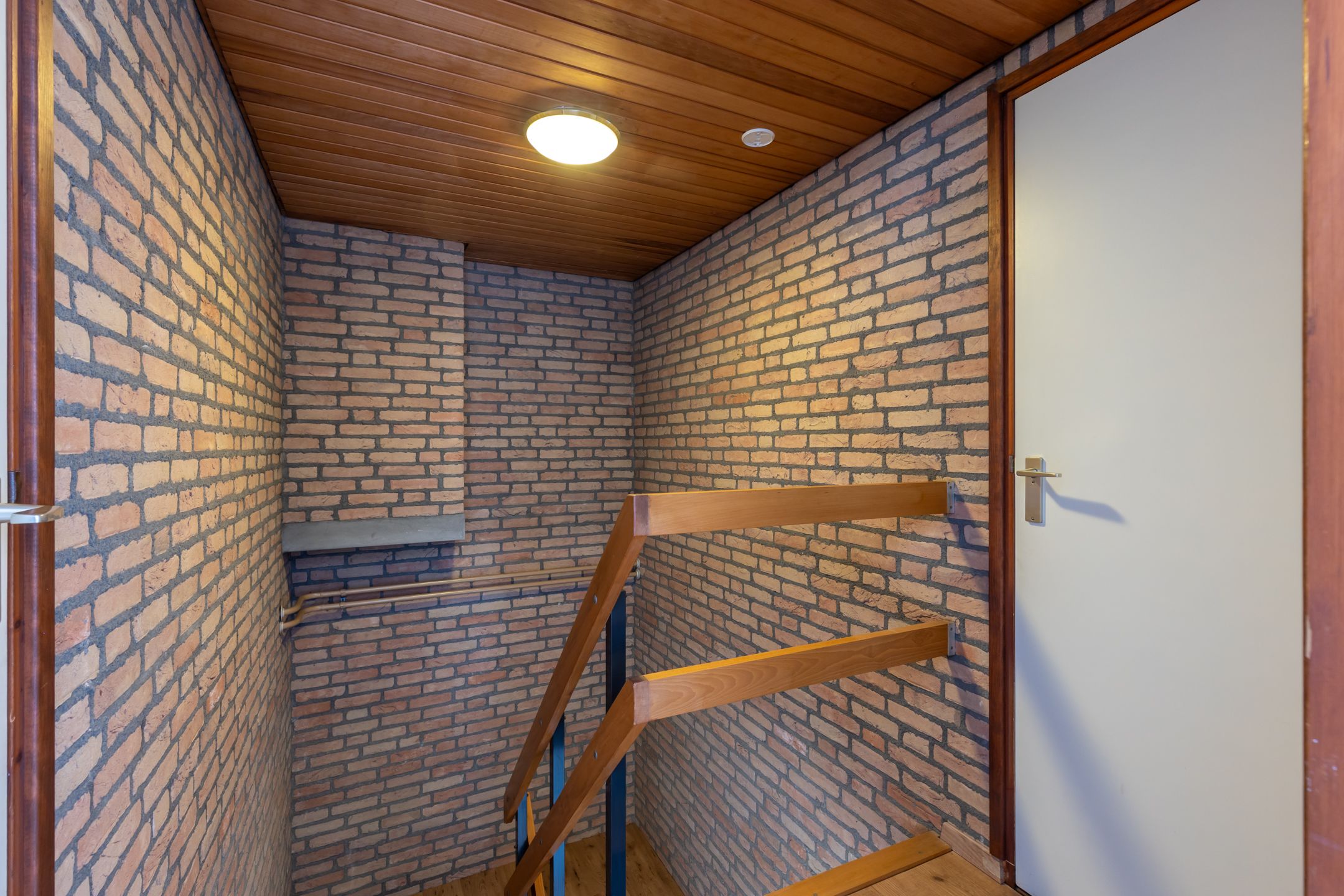 Photo 39 of Peschstraat 35-A