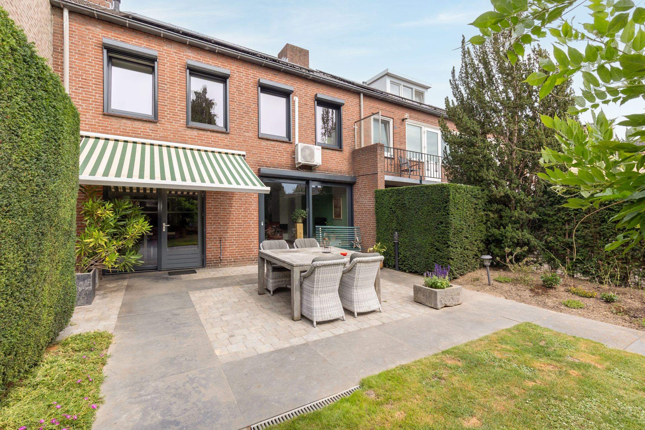 Photo 21 of Peschstraat 35-A