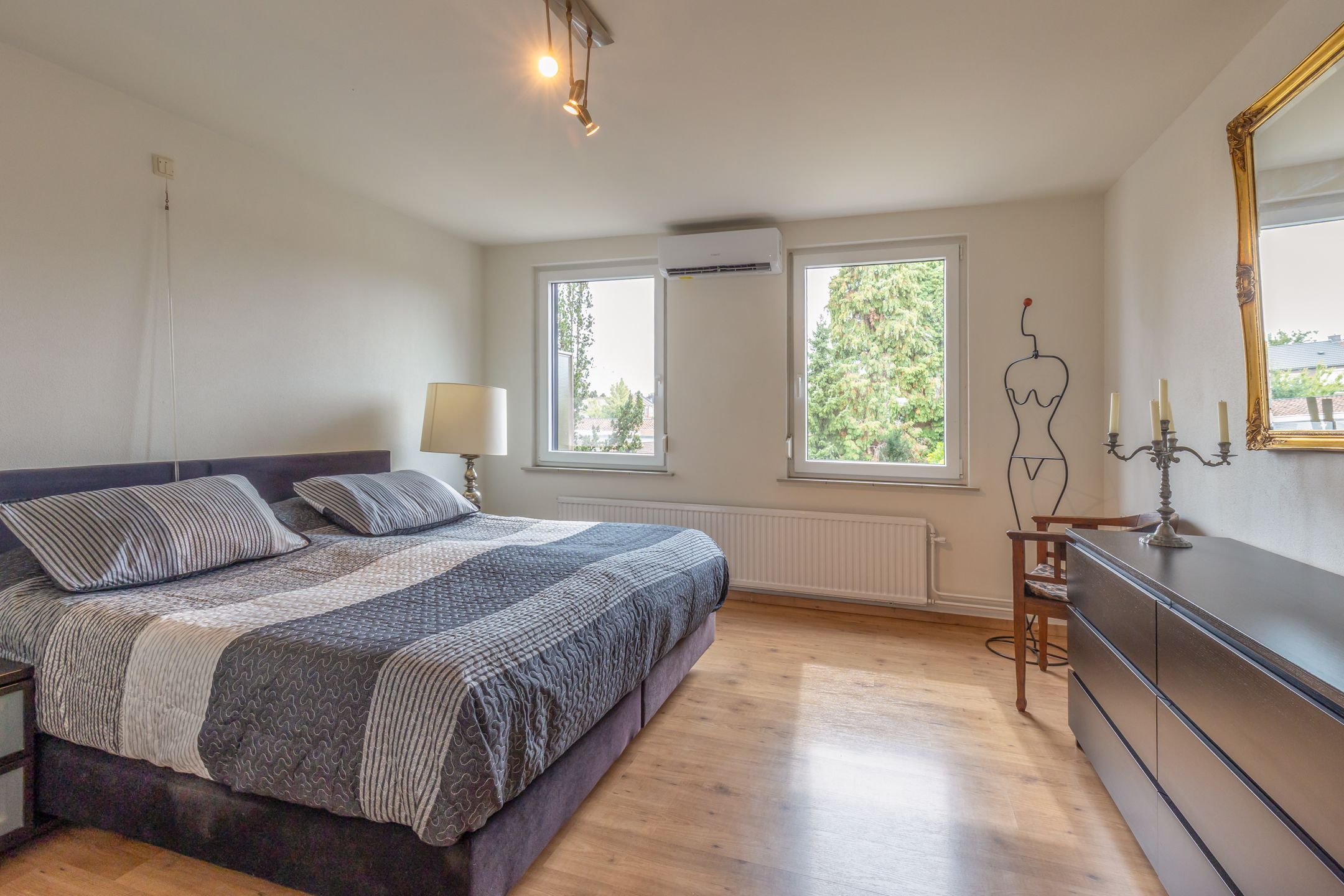 Photo 33 of Peschstraat 35-A