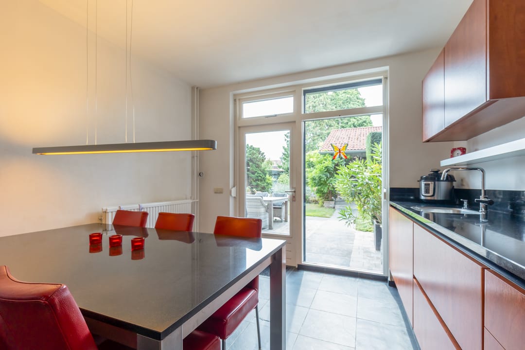 Photo 13 of Peschstraat 35-A