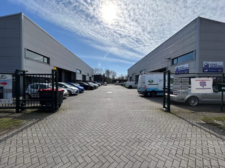 Erfstraat 12-B, Uden