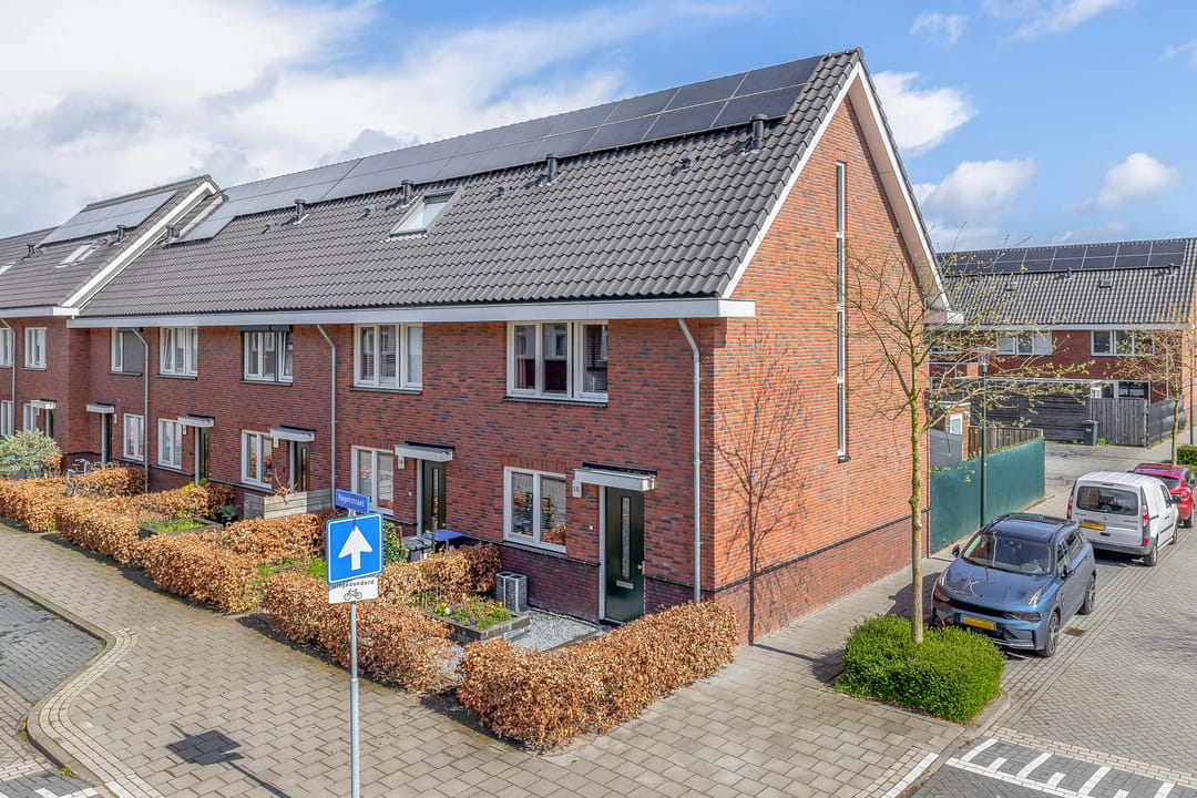 Photo 41 of Fagotstraat 36