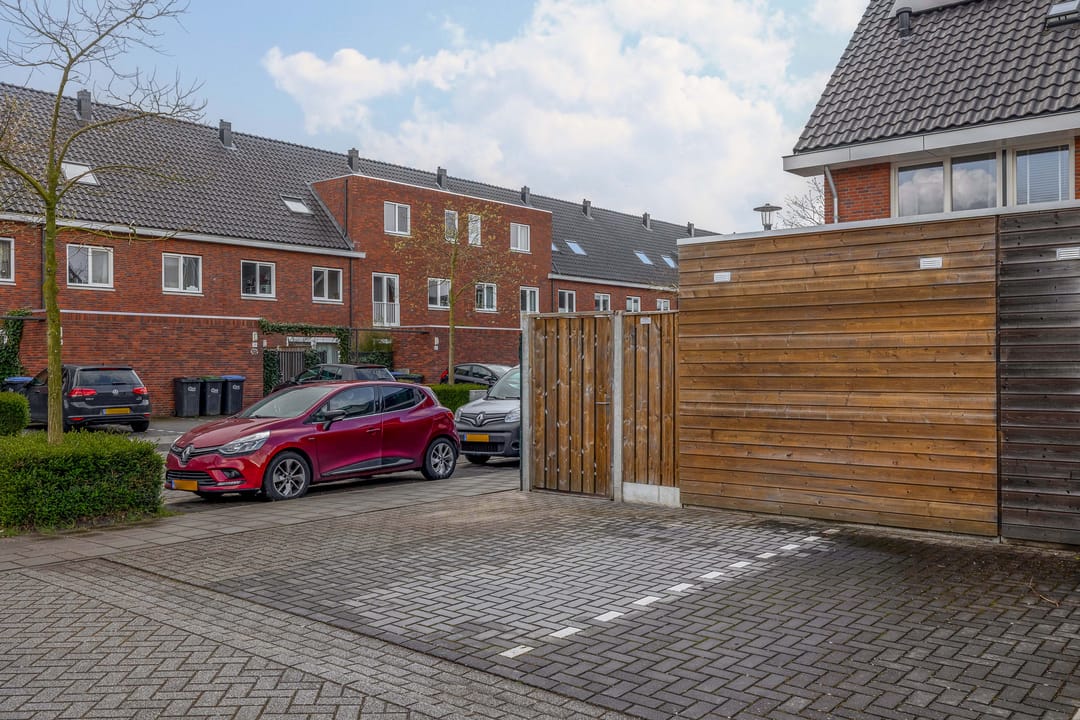 Photo 38 of Fagotstraat 36