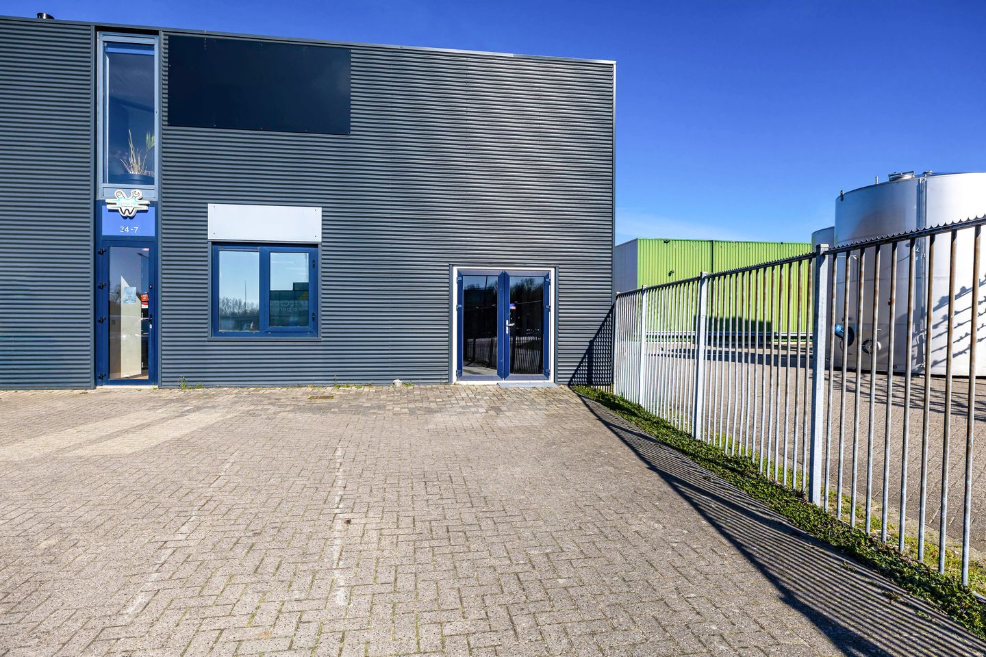 Bekijk foto 2 van Rigaweg 34