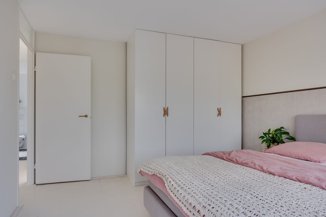 Photo 31 of Tolick 77