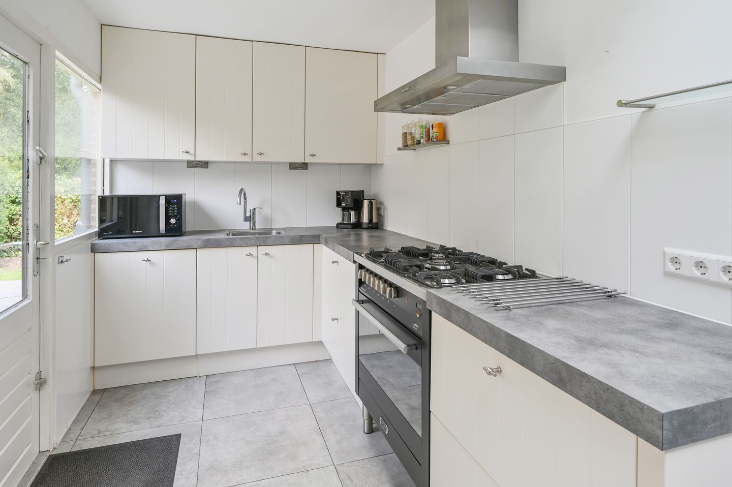 Photo 10 of Ruys de Perezlaan 44