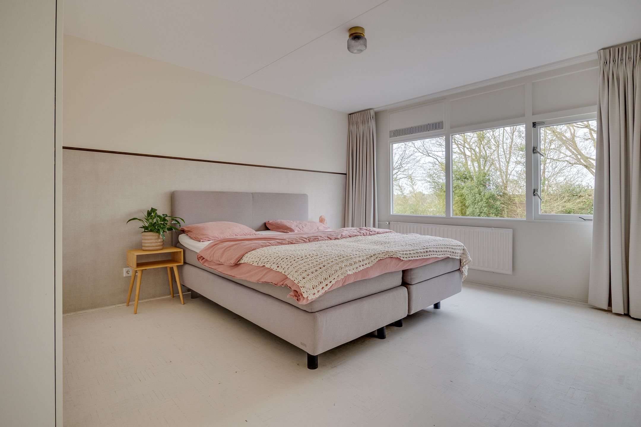 Photo 30 of Tolick 77