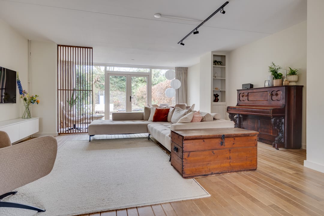 Photo 11 of Tolick 77