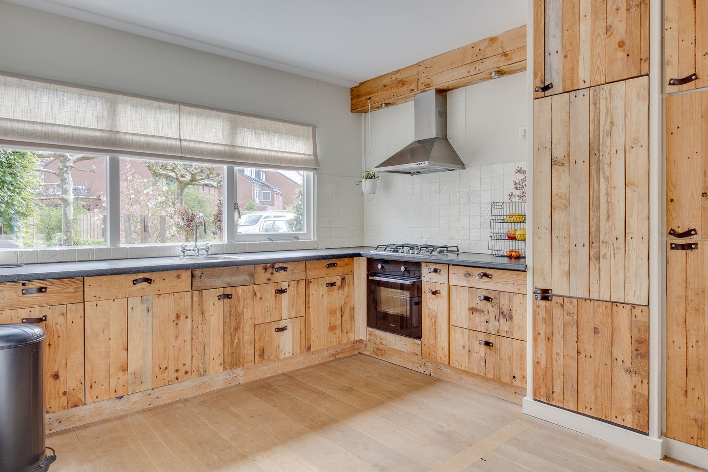 Photo 25 of Tolick 77