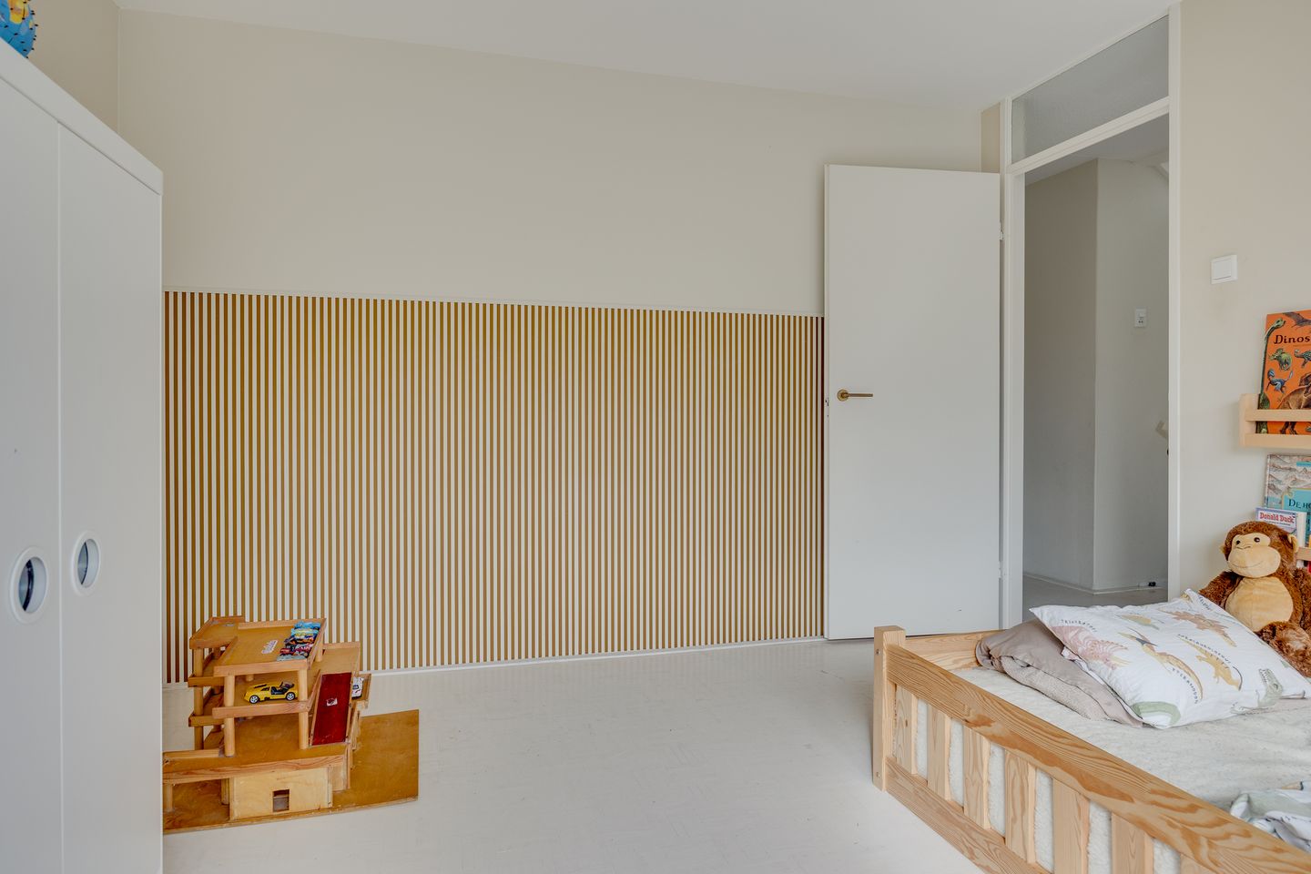 Photo 34 of Tolick 77