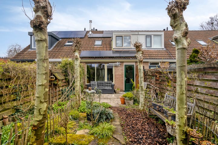 Tussenwoning te koop: Kersenlaan 86, Apeldoorn