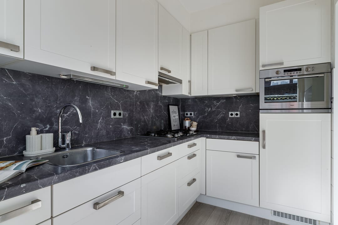 Photo 11 of Cremerstraat 166