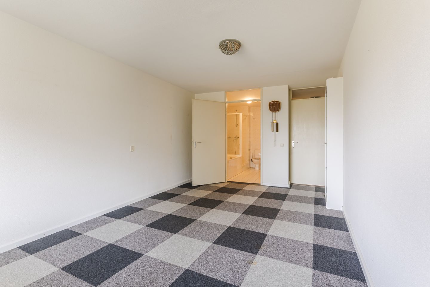 Spacious Apartment with Park View in Veghel Center — 20