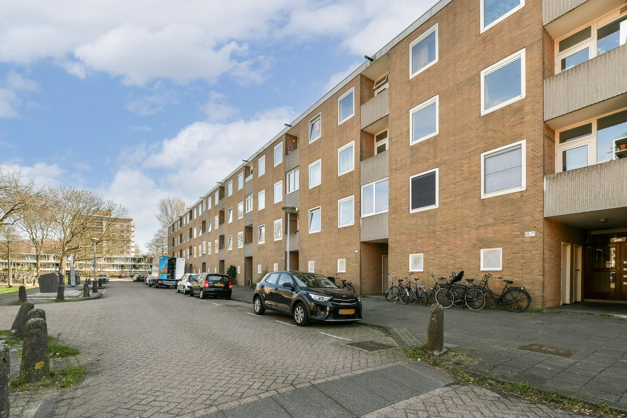 Photo 15 of Frieslandstraat 57