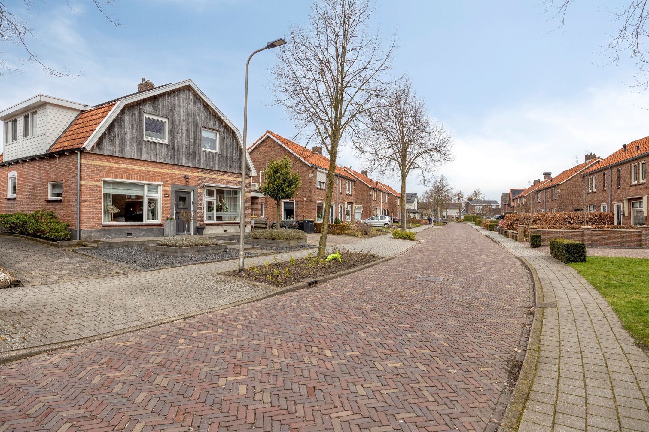 Photo 27 of van der Heijdenstraat 17