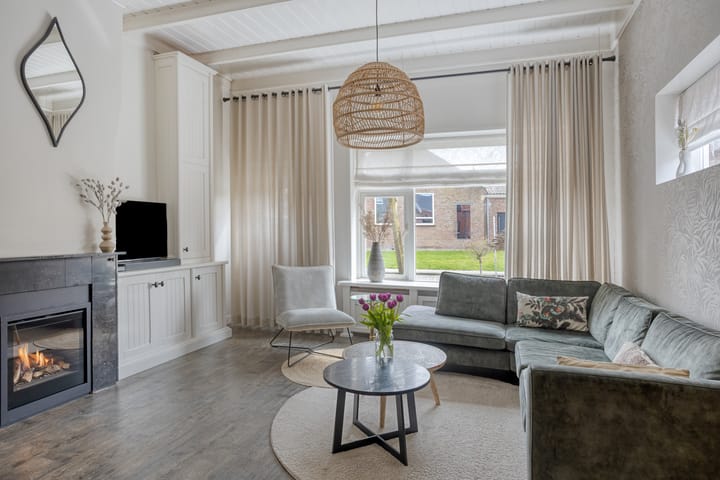 Photo 2 of van der Heijdenstraat 17