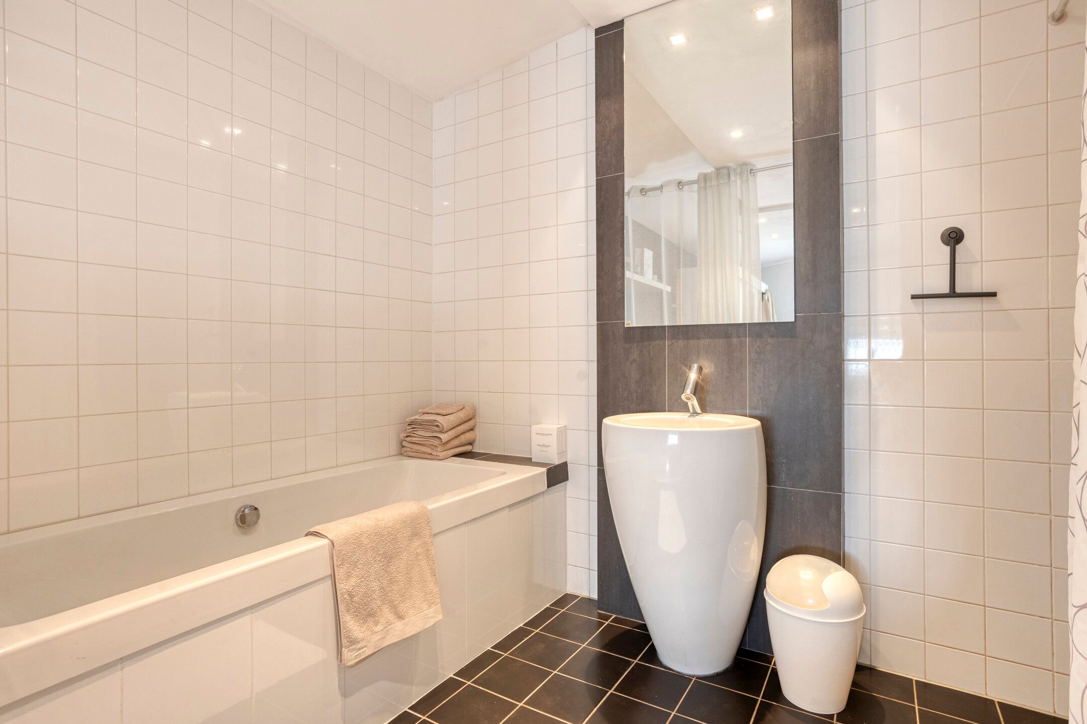 Photo 33 of Ina Boudierstraat 16