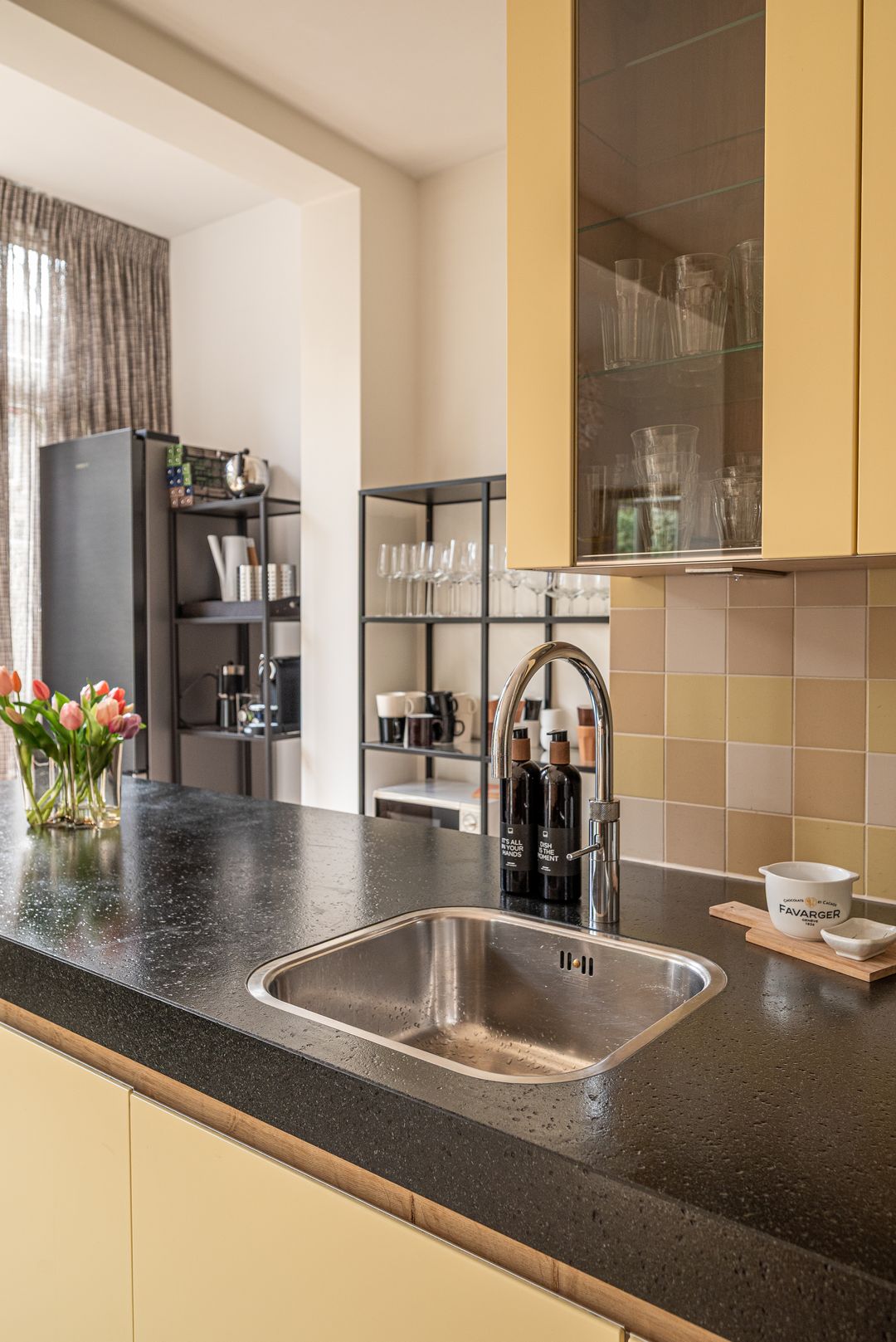 Photo 23 of Vondelstraat 23-A