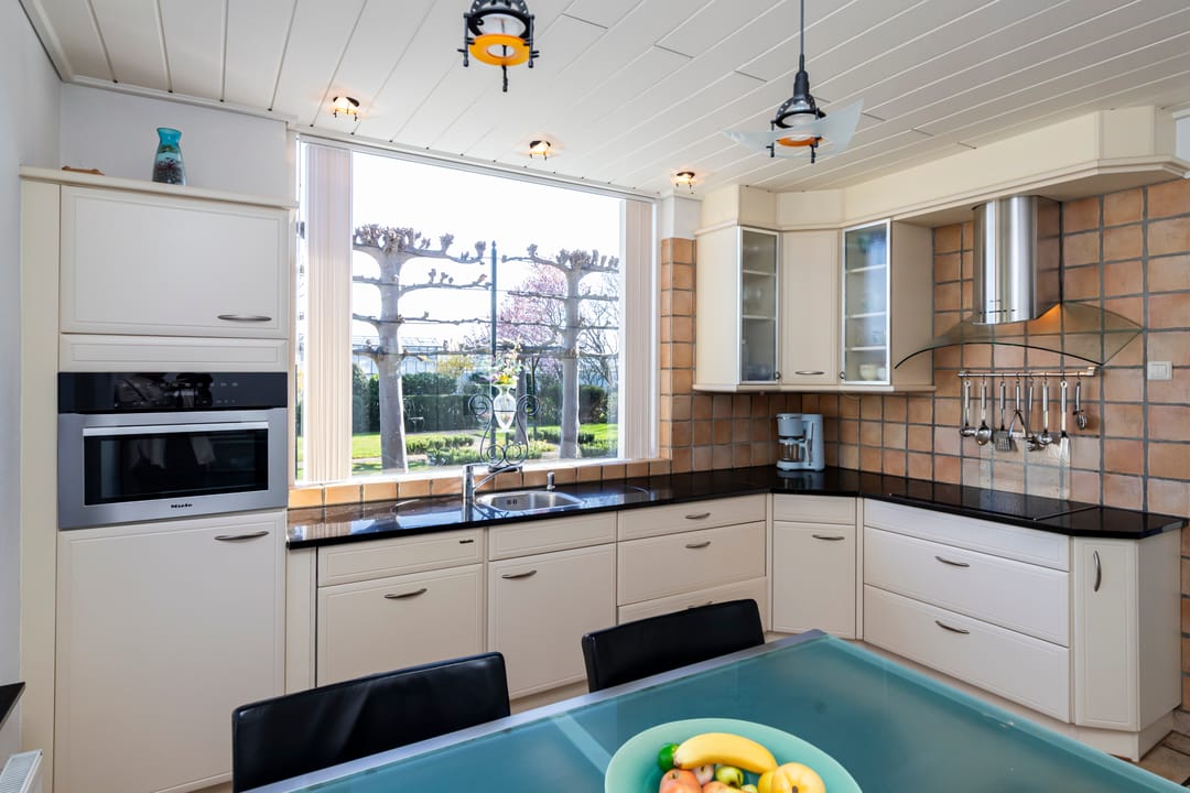 Vrijstaande levensloopbestendige woning met garage en royale siertuin in Poeldijk — 22