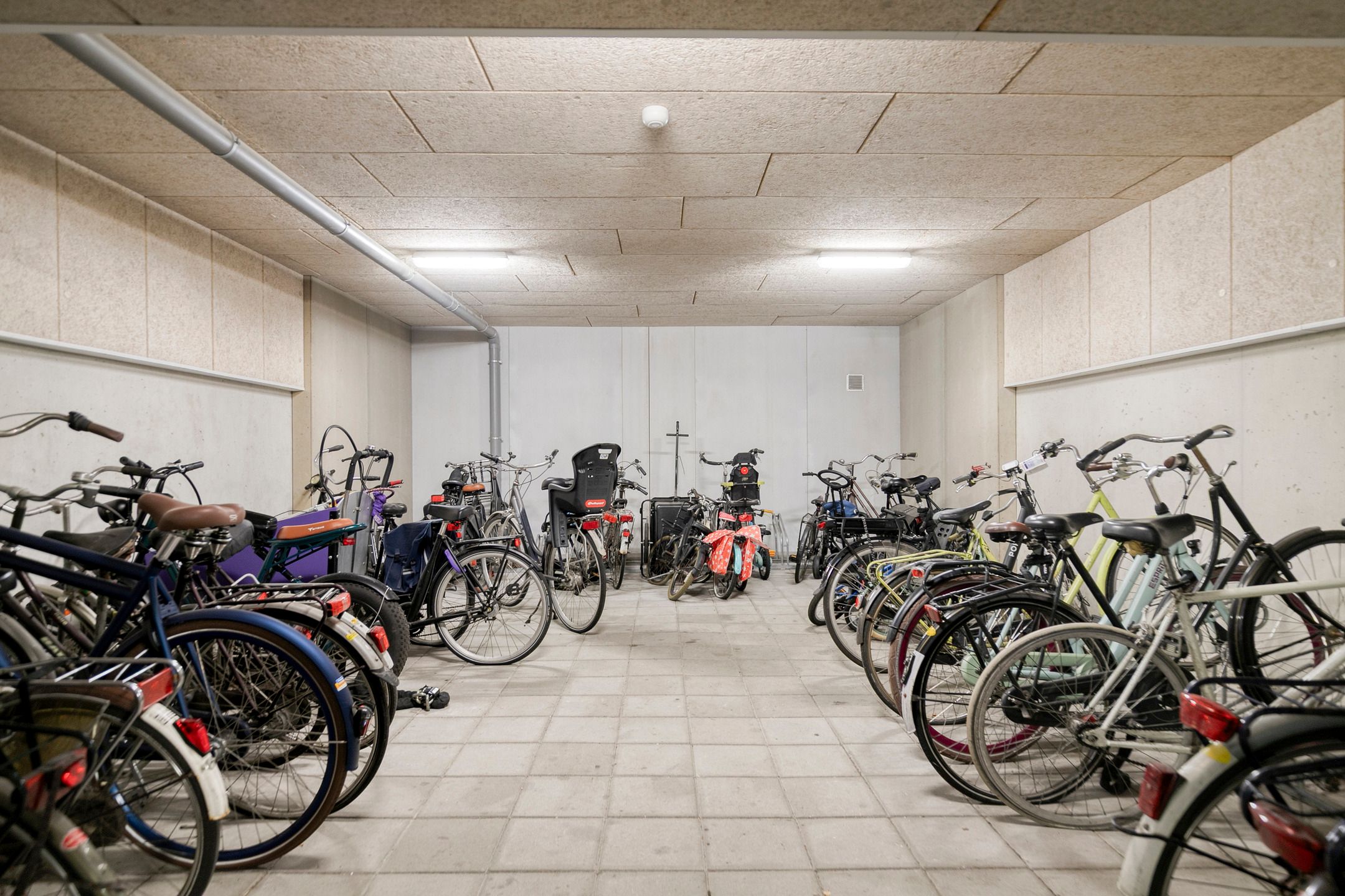 Foto 33 van Confuciusplein 7