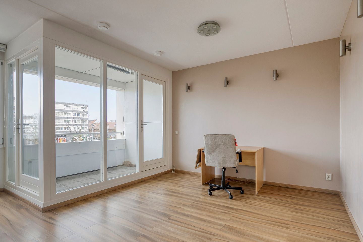 Foto 14 van Confuciusplein 7