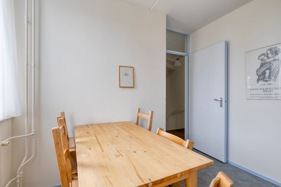 Spacious Family Home with West-Facing Garden in Wervenbuurt — 31