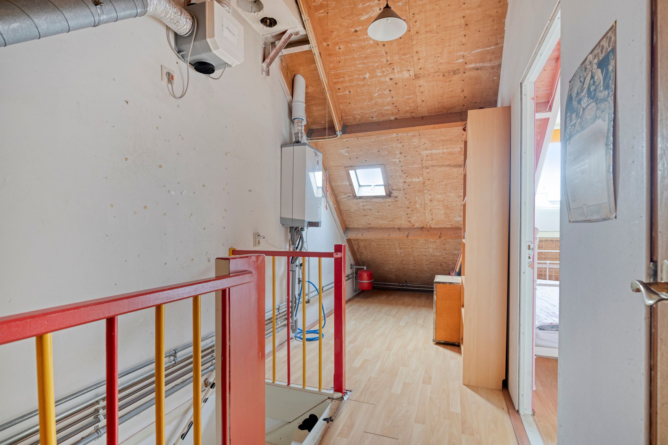 Spacious Family Home with West-Facing Garden in Wervenbuurt — 33