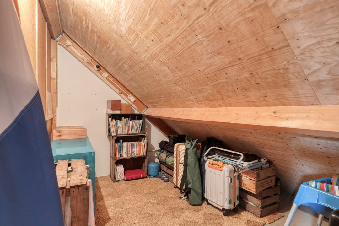 Spacious Family Home with West-Facing Garden in Wervenbuurt — 37