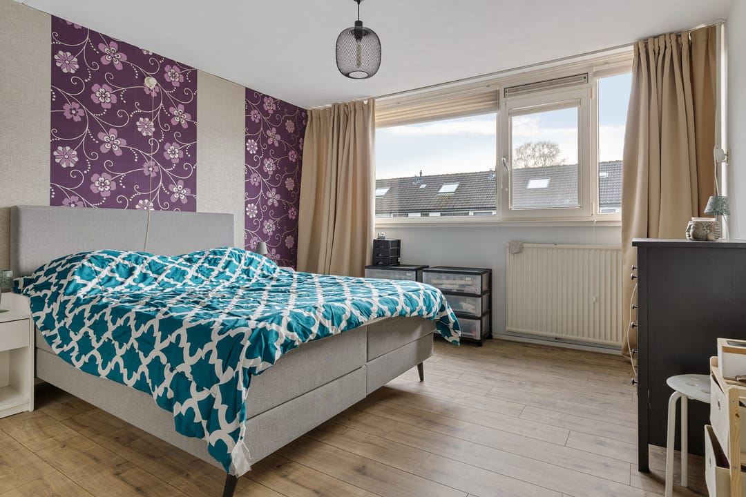Spacious Four-Bedroom Family Home with Solar Panels in Child-Friendly Hoogezand — 17