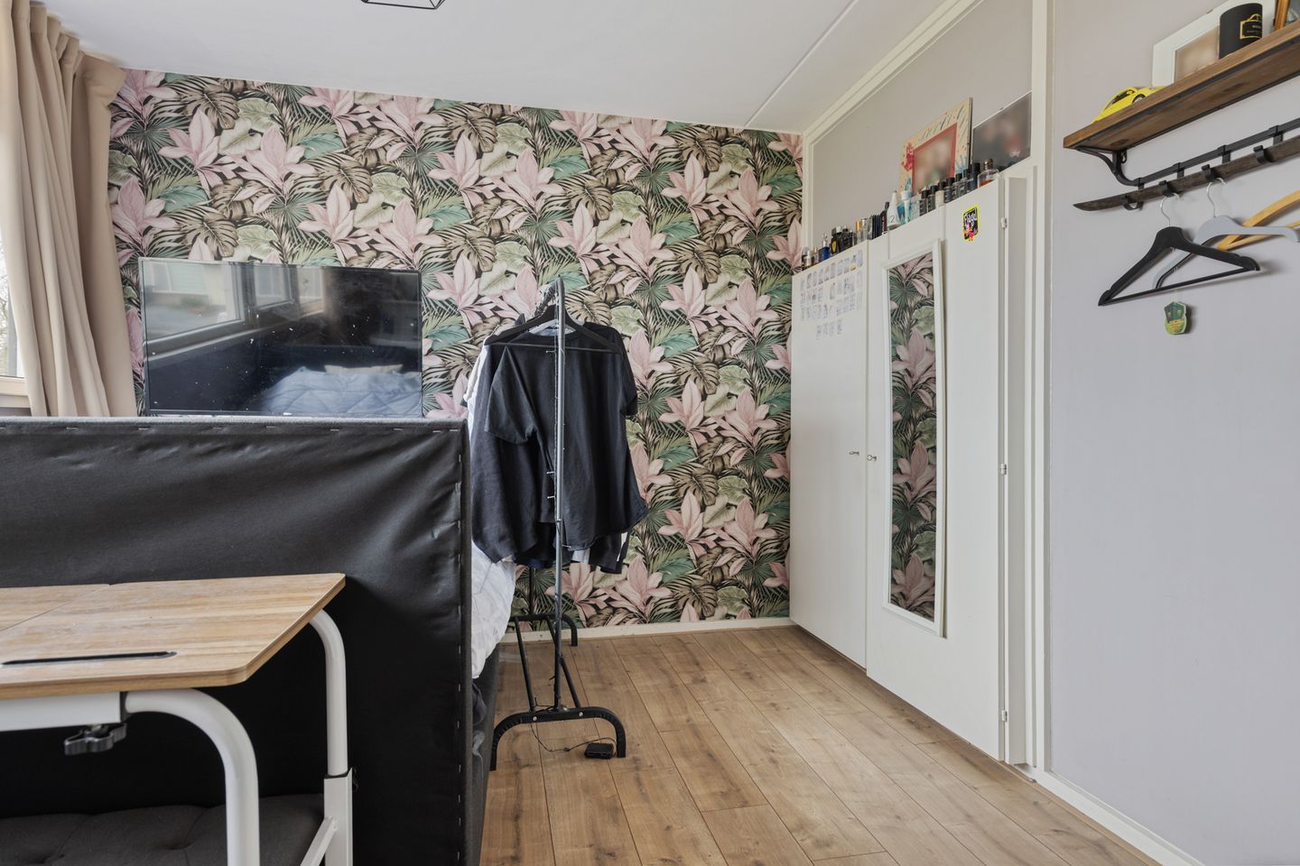 Spacious Four-Bedroom Family Home with Solar Panels in Child-Friendly Hoogezand — 20