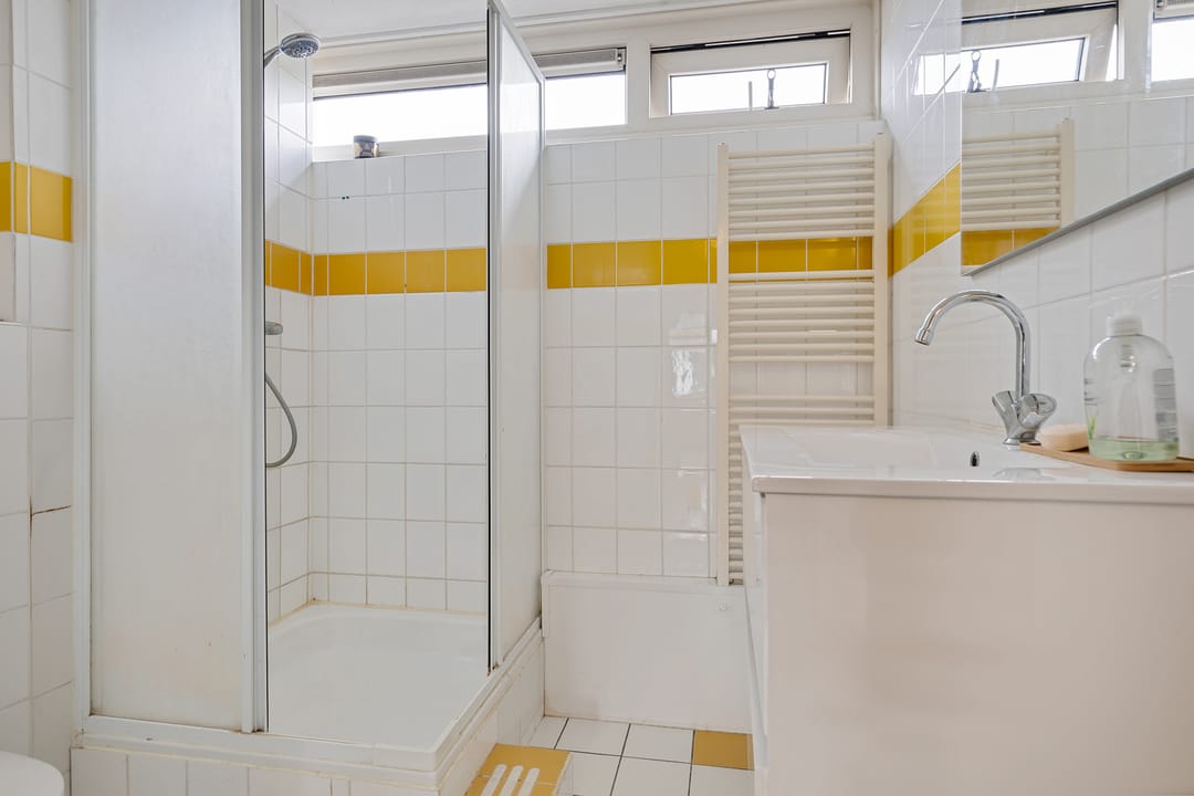 Spacious Four-Bedroom Family Home with Solar Panels in Child-Friendly Hoogezand — 22