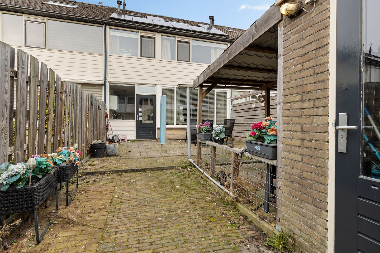 Spacious Four-Bedroom Family Home with Solar Panels in Child-Friendly Hoogezand — 34